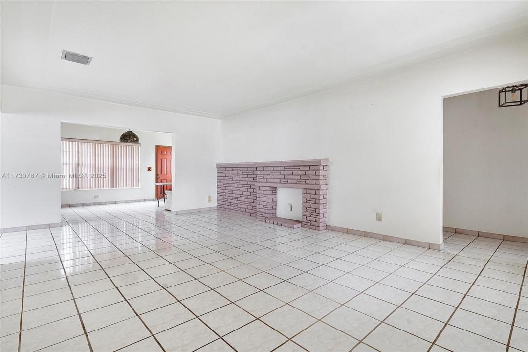 9573 Carlyle Ave, Surfside, Flórida 33154, Estados Unidos