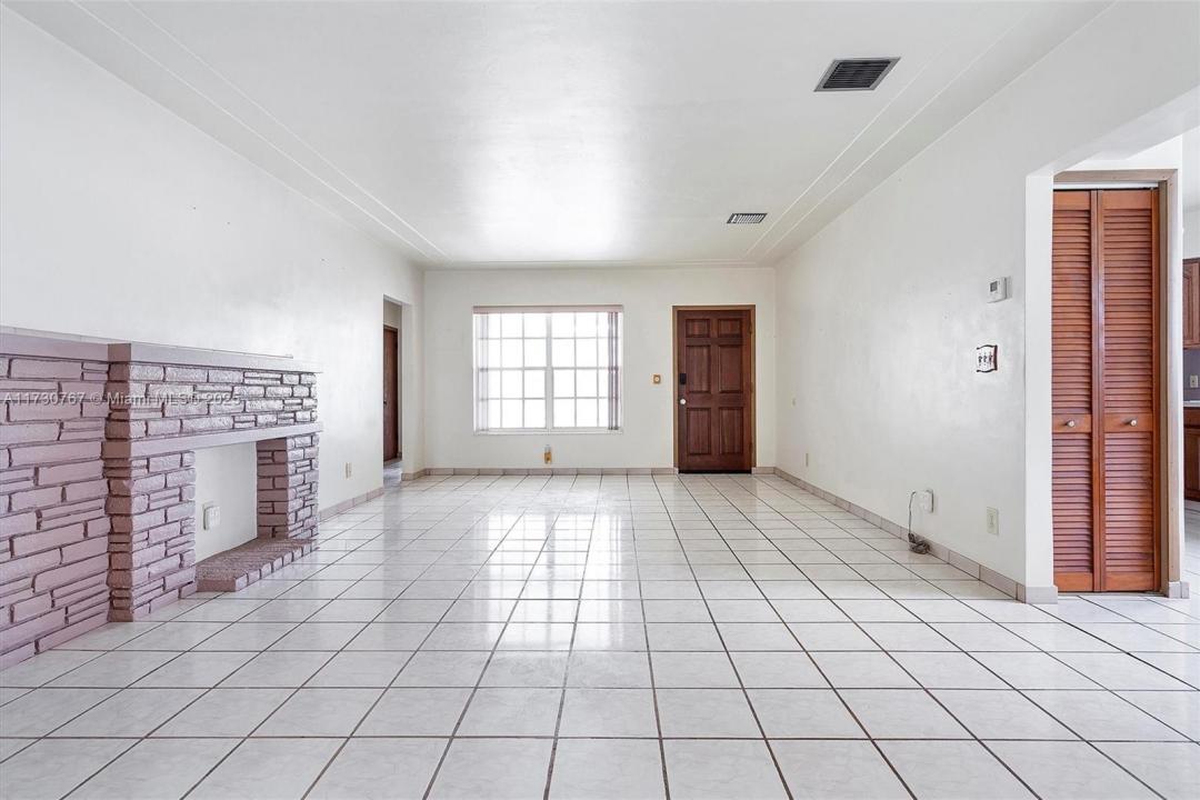 9573 Carlyle Ave, Surfside, Flórida 33154, Estados Unidos