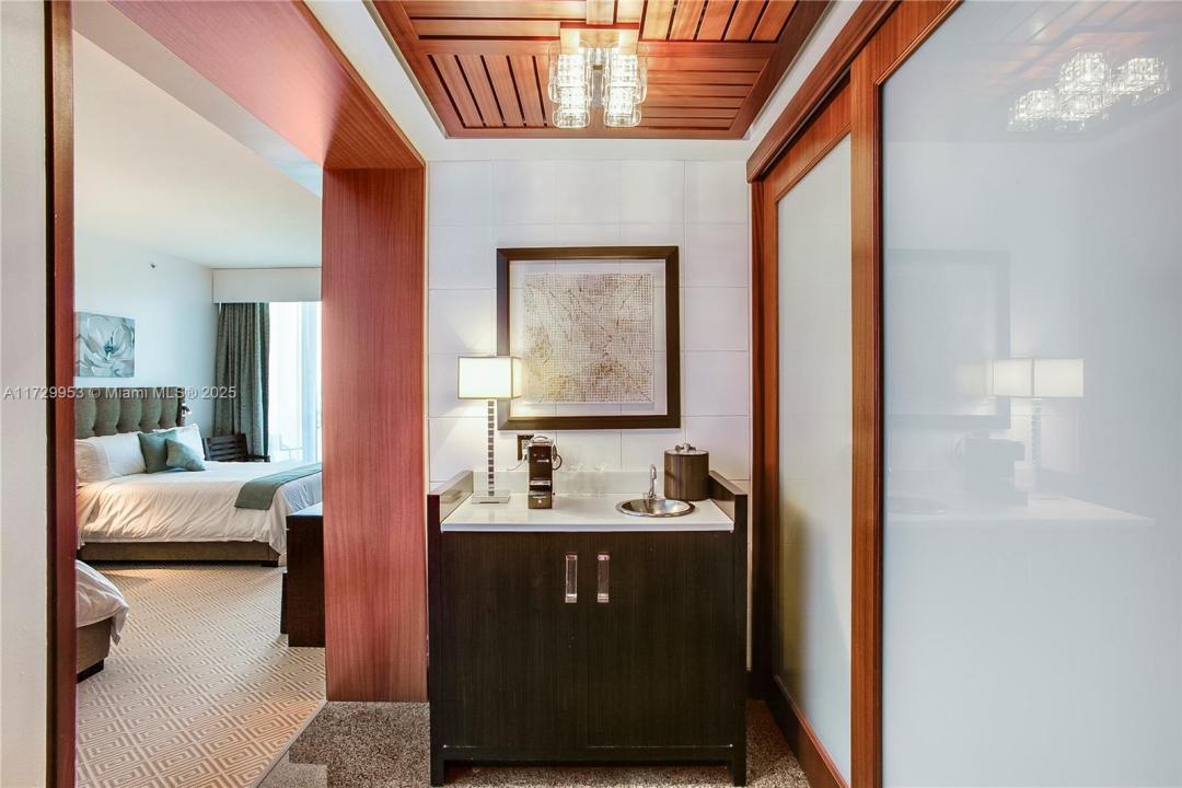 10295 Collins Ave 1612, Bal Harbour, Floride 33154, États-Unis
