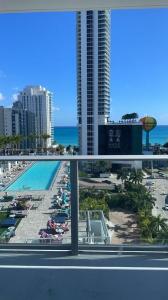 4010 S Ocean Dr R1206, Hollywood, Florida 33019, USA