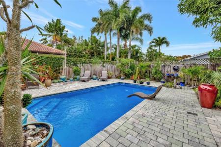 1401 NE 33rd St, Oakland Park, Florida 33334, USA