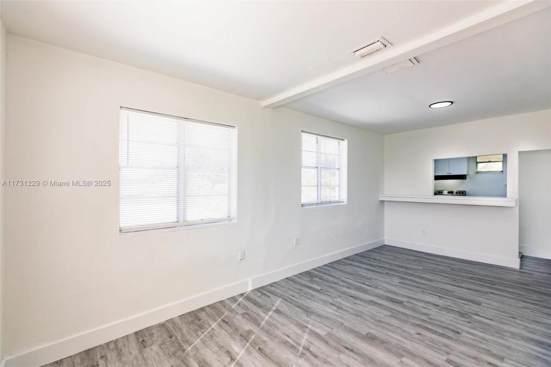 1865 NW 16th St, Miami, Florida 33125, USA