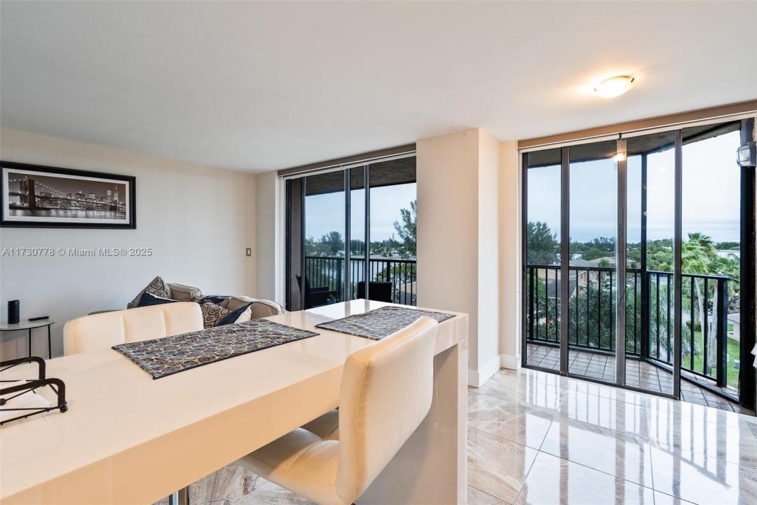 3400 Blue Lake Dr 505, Pompano Beach, Florida 33064