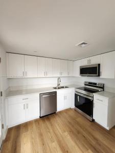 10772 N Kendall Dr G6, Miami, Florida 33176, USA