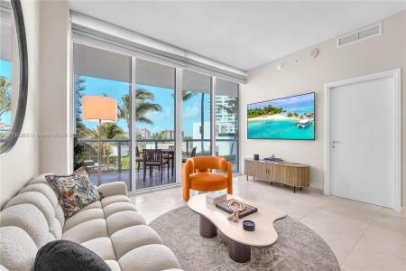 50 S Pointe Dr 608, Miami Beach, Florida 33139, USA
