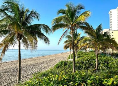 2030 S Ocean Dr 506, Hallandale Beach, Florida 33009, USA