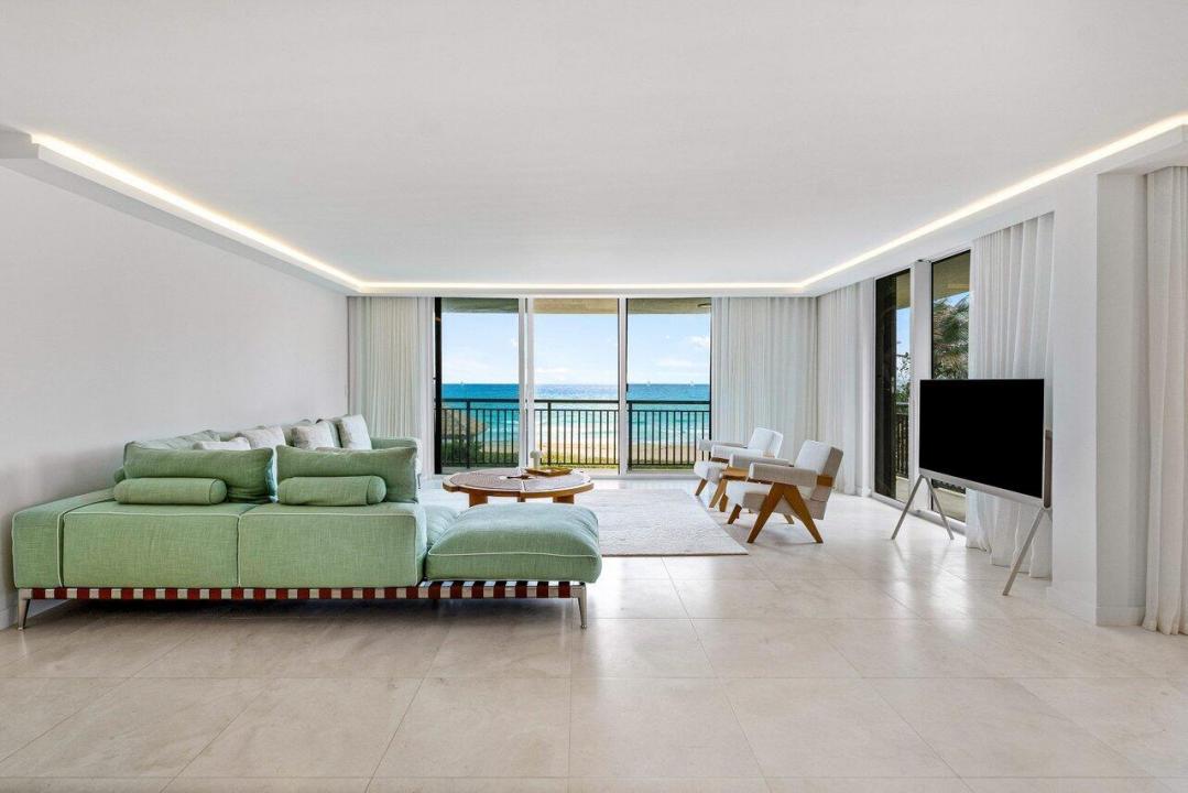3951 N Ocean Boulevard 201, Gulf Stream, Florida 33483