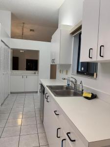 8204 NW 100th Ln, Tamarac, Florida 33321, USA