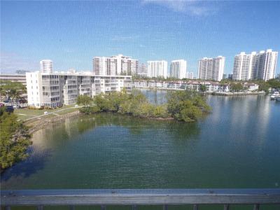 3030 Marcos Dr T601, Aventura, Florida 33160, USA