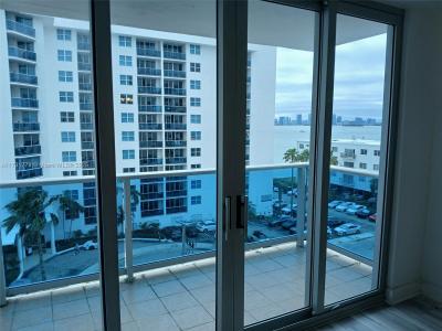 7501 E Treasure Dr 6T, North Bay Village, Florida 33141, USA