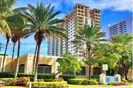 2080 S Ocean Dr 303, Hallandale Beach, Florida 33009, USA