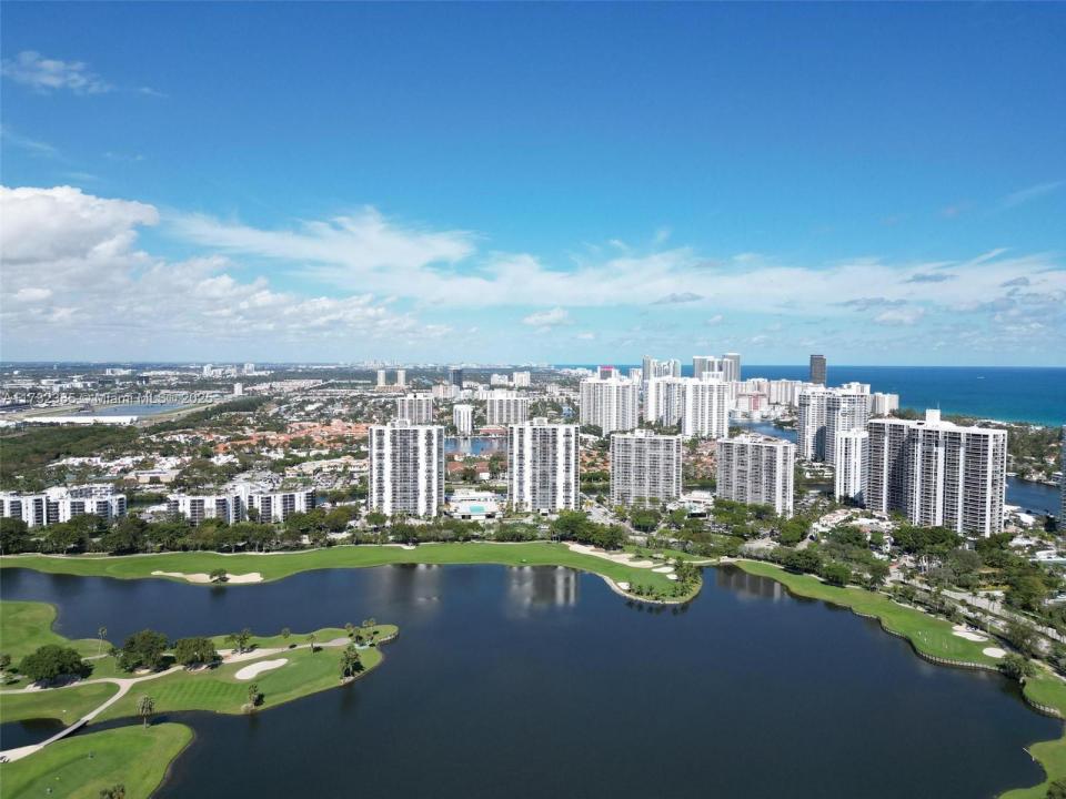 3675 N Country Club Dr 1006, Aventura, 플로리다 33180, 미국