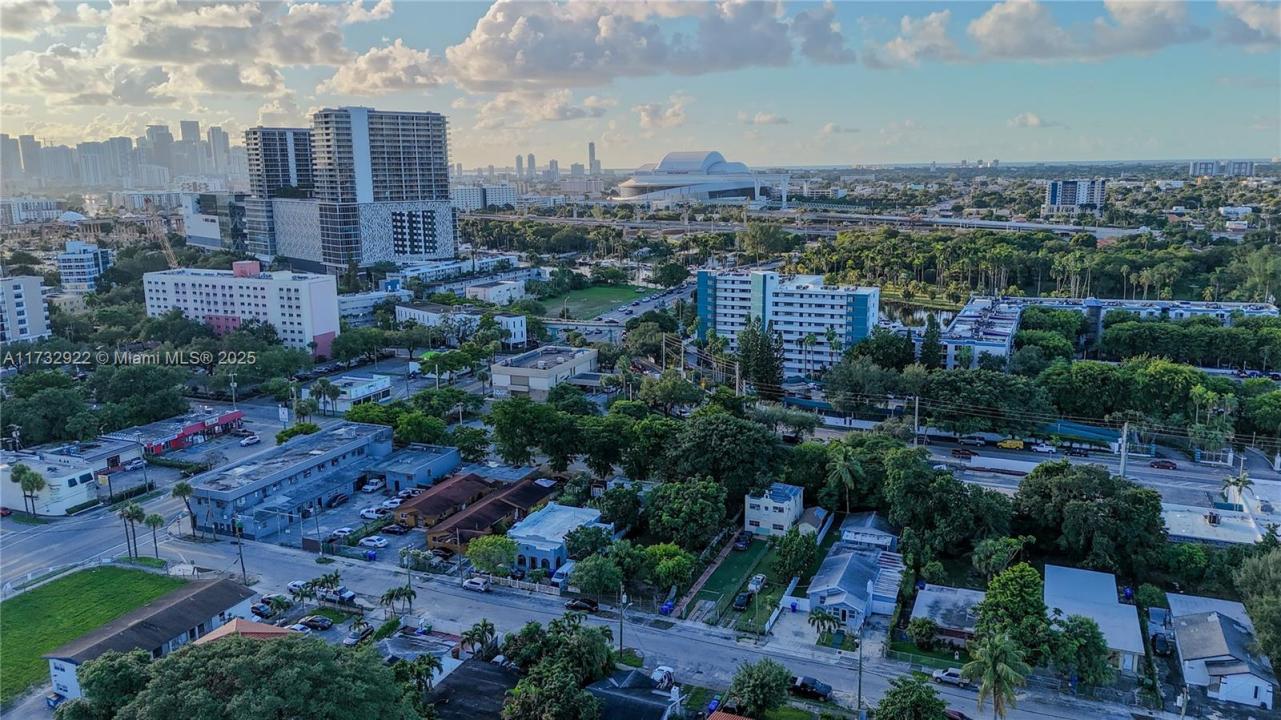 1752 NW 15th St, Miami, Flórida 33125, Estados Unidos