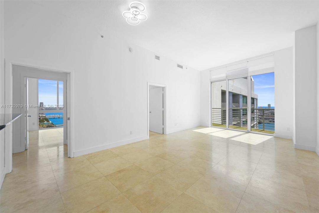 325 S Biscayne Blvd LPH26, Miami, فلوريدا 33131, الولايات المتحدة