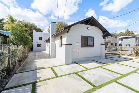 418 NW 9th Ave, Miami, Florida 33128, USA