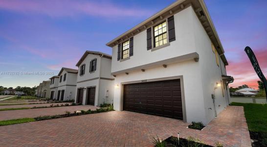 5600 NW Coventry Circle 3Br, Port St. Lucie, Florida 34986, USA