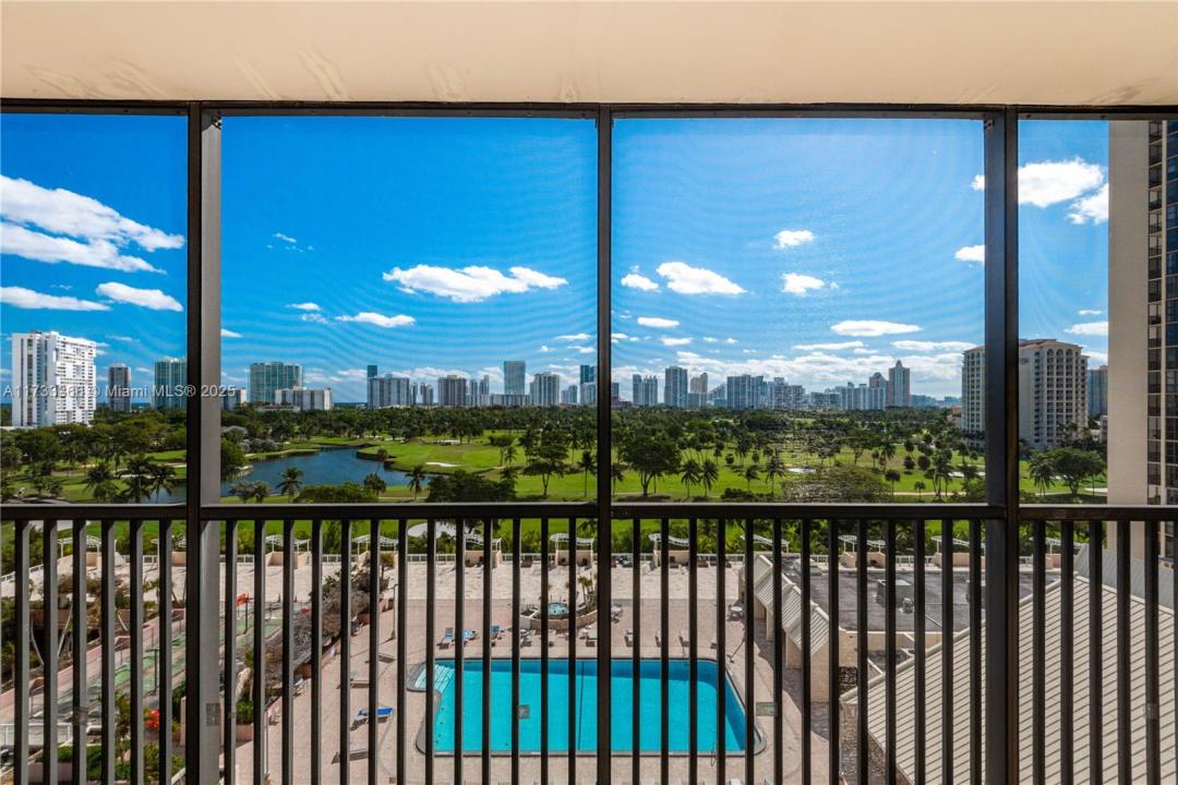 20301 W Country Club Dr 1026, Aventura, Florida 33180, Stati Uniti