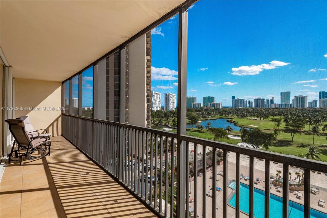 20301 W Country Club Dr 1026, Aventura, Florida 33180, Stati Uniti