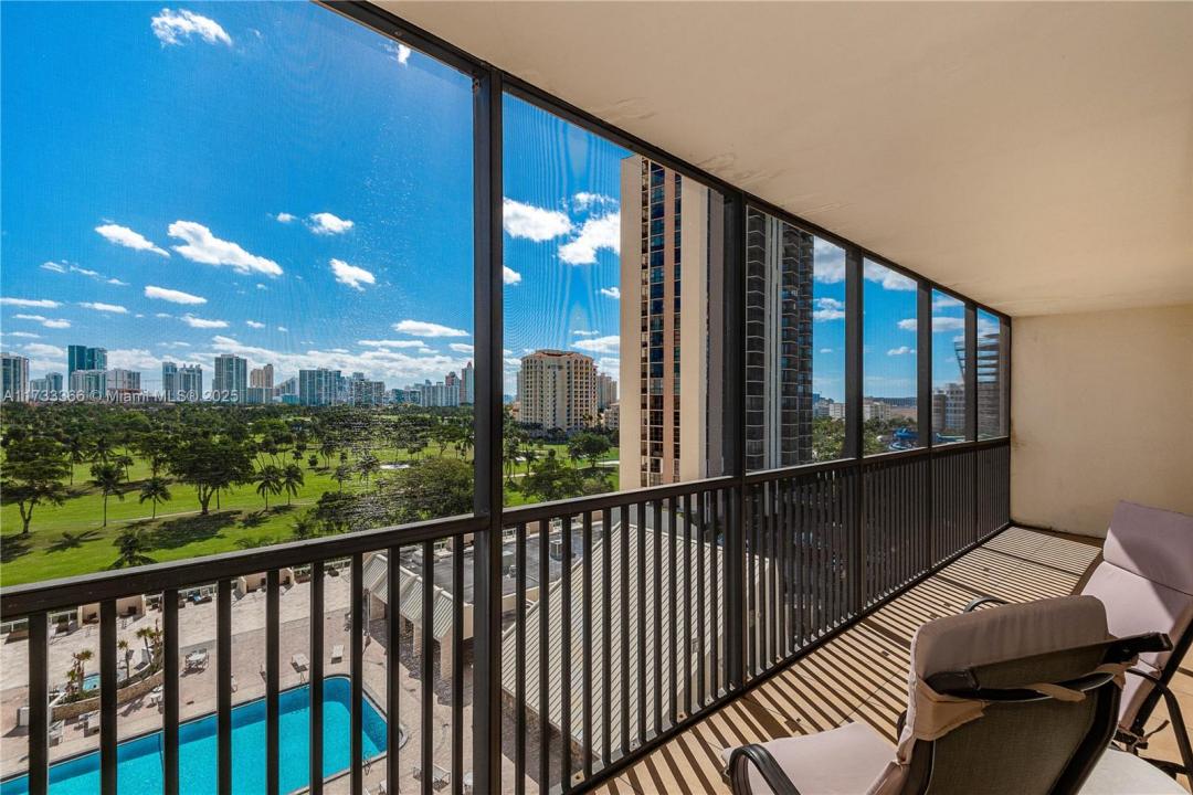 20301 W Country Club Dr 1026, Aventura, Florida 33180, Stati Uniti