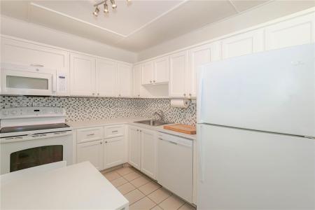 20301 W Country Club Dr 1026, Aventura, Florida 33180, USA