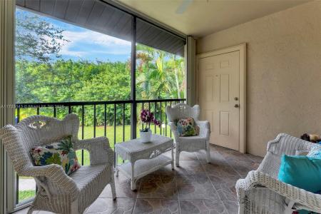 442 Pine Glen Ln D-2, Green Acres, Florida 33463, USA