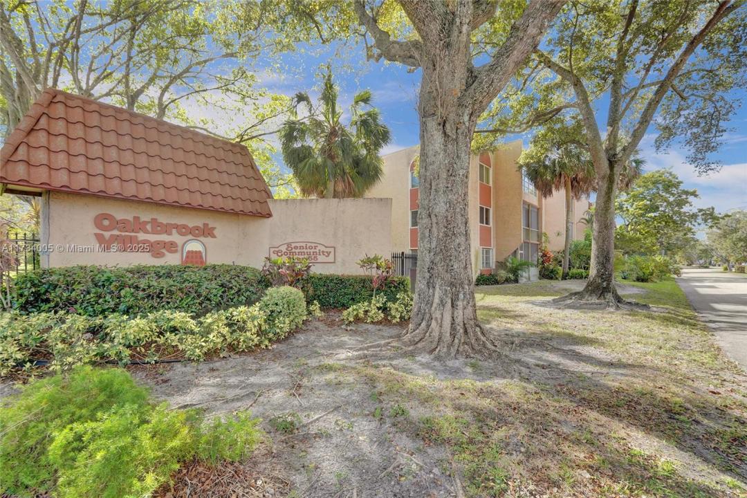 8260 SW 24th St 6210, North Lauderdale, Florida 33068, USA