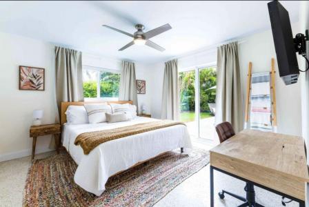1011 Powell Drive, Yacht Harbor Manor, Riviera Beach, Florida 33404