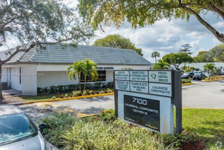 7100 W Commercial Blvd, Fort Lauderdale, Florida 33319, USA