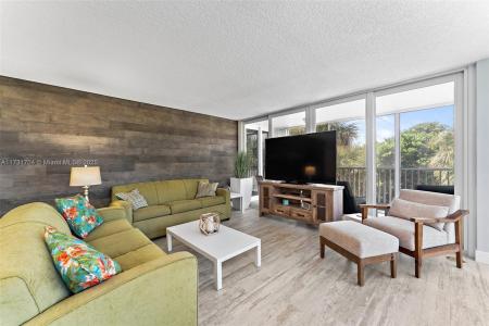 669 NE Plantation Rd 101, Hutchinson Island, Florida 34996, USA