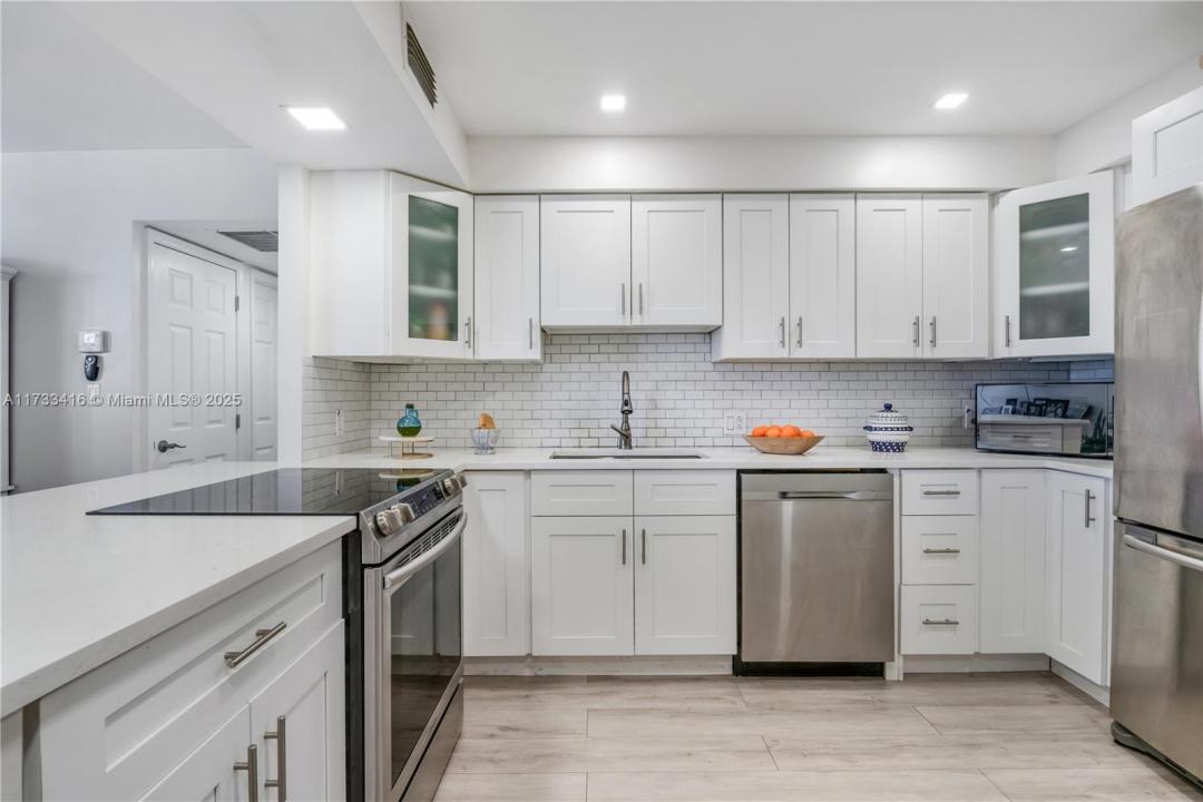 20379 W Country Club Dr 939, Miami, פלורידה 33180, ארצות הברית של אמריקה 