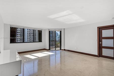 540 Brickell Key Dr 1021, Miami, Florida 33131, USA