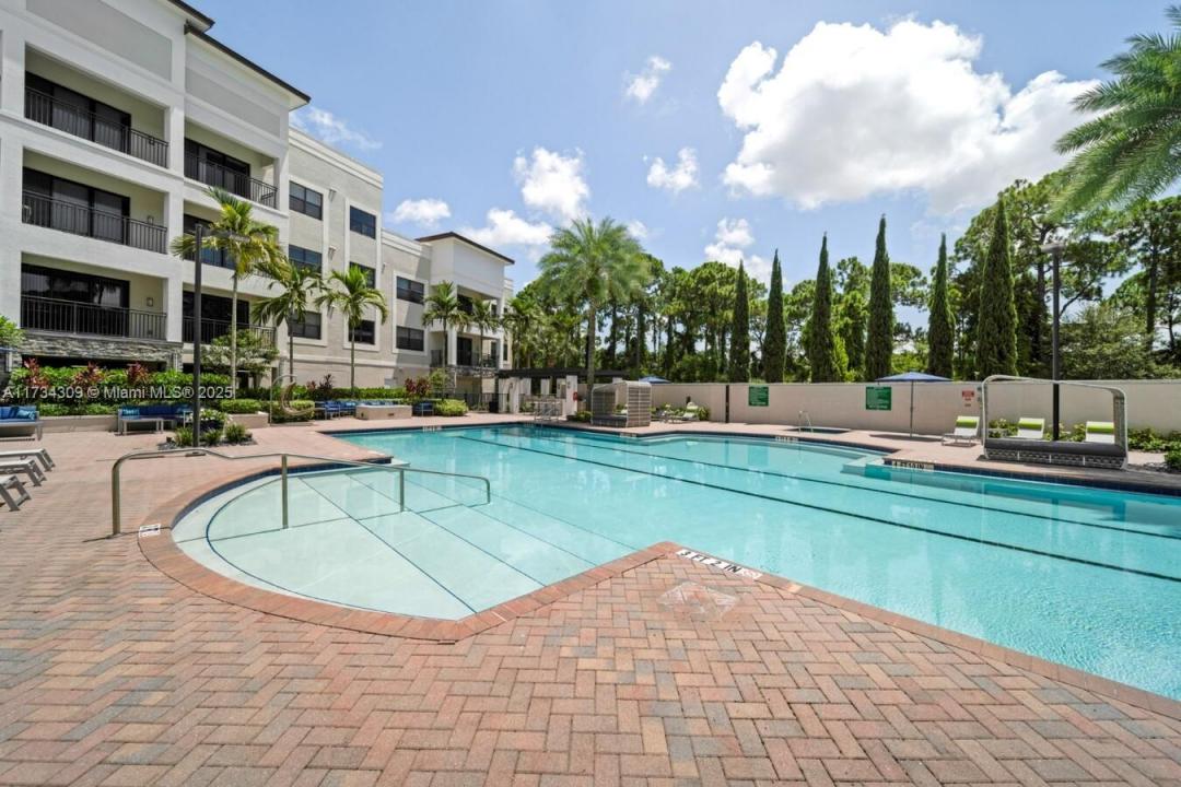 3333 Central Gardens Circle Regent, Palm Beach Gardens, Florida 33418