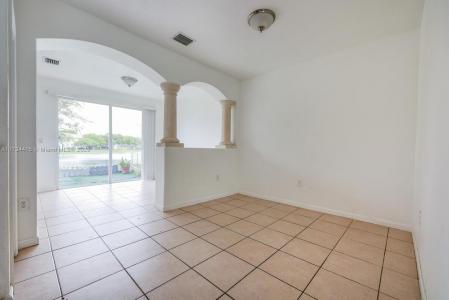 2818 SE 16th Ave 118, Homestead, Florida 33035, USA