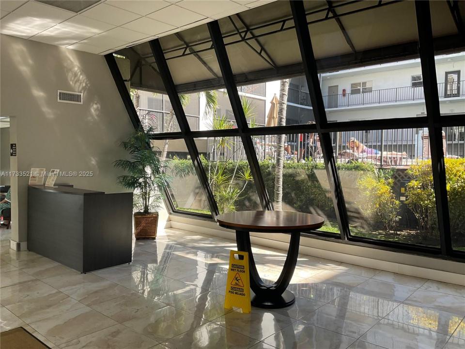 201 178th Dr 309, Sunny Isles Beach, 佛羅里達州 33160, 美國