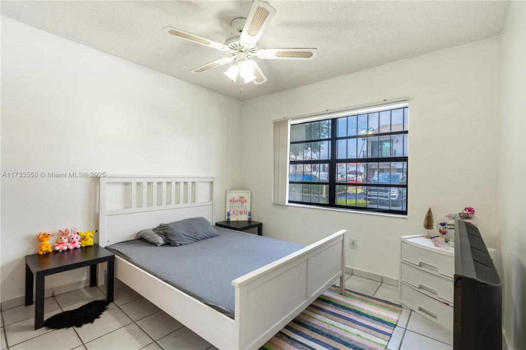 5334 W 24th Ave 131, Hialeah, Flórida 33016, Estados Unidos