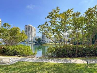 2930 Point East Dr E109, Aventura, Florida 33160, USA