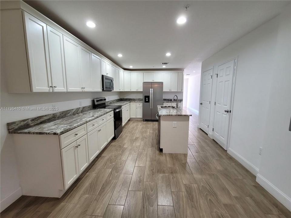 116 SE 8th Avenue 2, Okeechobee, Florida 34974, HOA KỲ