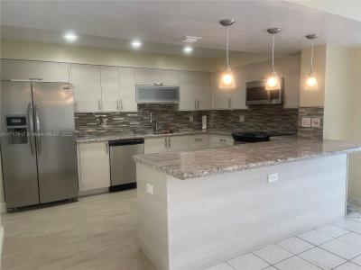 5825 Collins Ave 7B, Miami Beach, Florida 33140, USA
