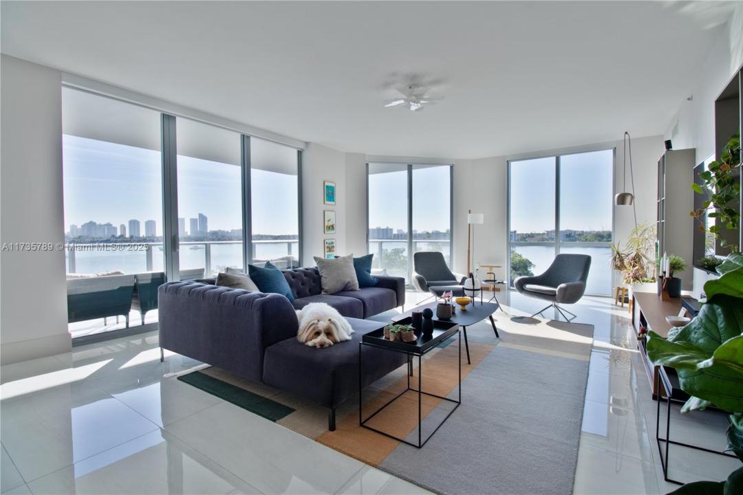 17111 Biscayne Blvd 410, North Miami Beach, فلوريدا 33160, الولايات المتحدة