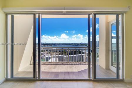 18031 Biscayne Blvd PH01, Aventura, Florida 33160, USA