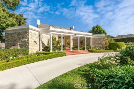 N Virginia Road, Long Beach, California 90807