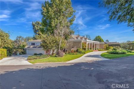 N Virginia Road, Long Beach, California 90807