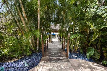 2648 NE 32nd St, Fort Lauderdale, Florida 33306, USA
