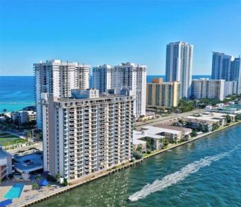 1600 S Ocean Dr 3G, Hollywood, Florida 33019, USA