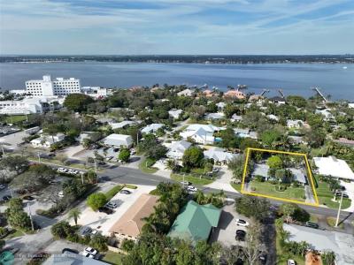 835 SE Osceola St, Stuart, Florida 34994