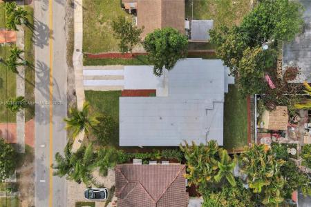 237 NE 110th Ter, Miami, Florida 33161, USA