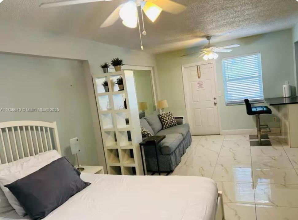 321 Wilson St A203, Hollywood, Flórida 33019, Estados Unidos