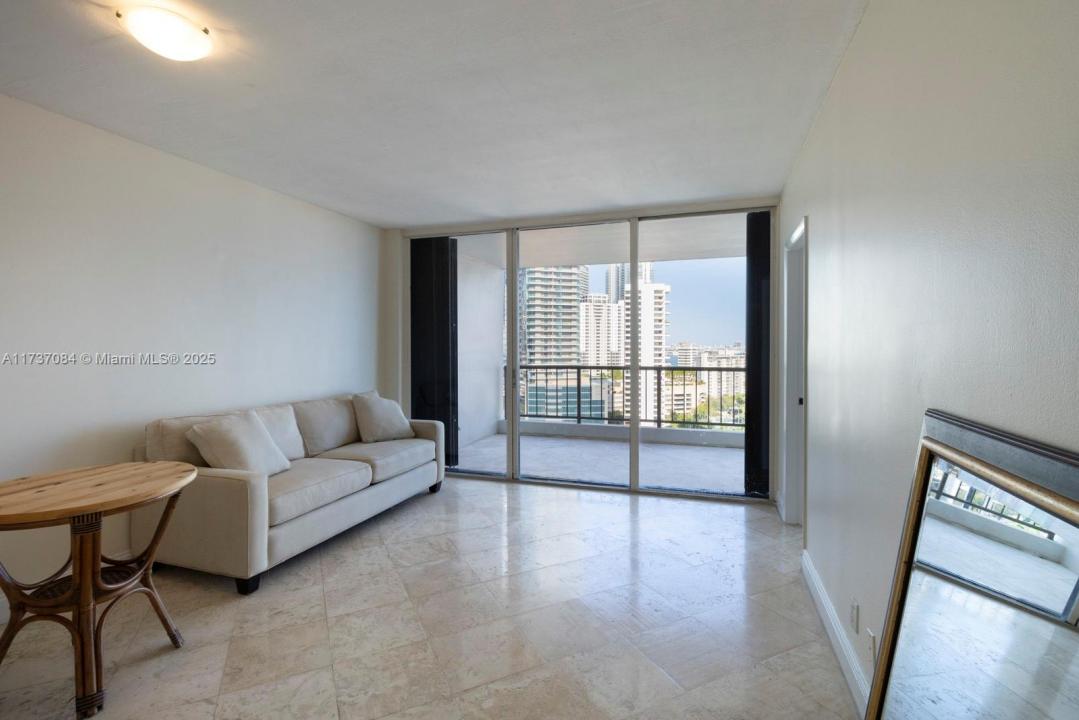 1581 Brickell Ave 1408, Miami, Florida 33129