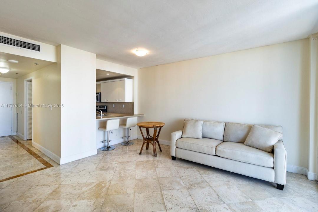 1581 Brickell Ave 1408, Miami, Florida 33129