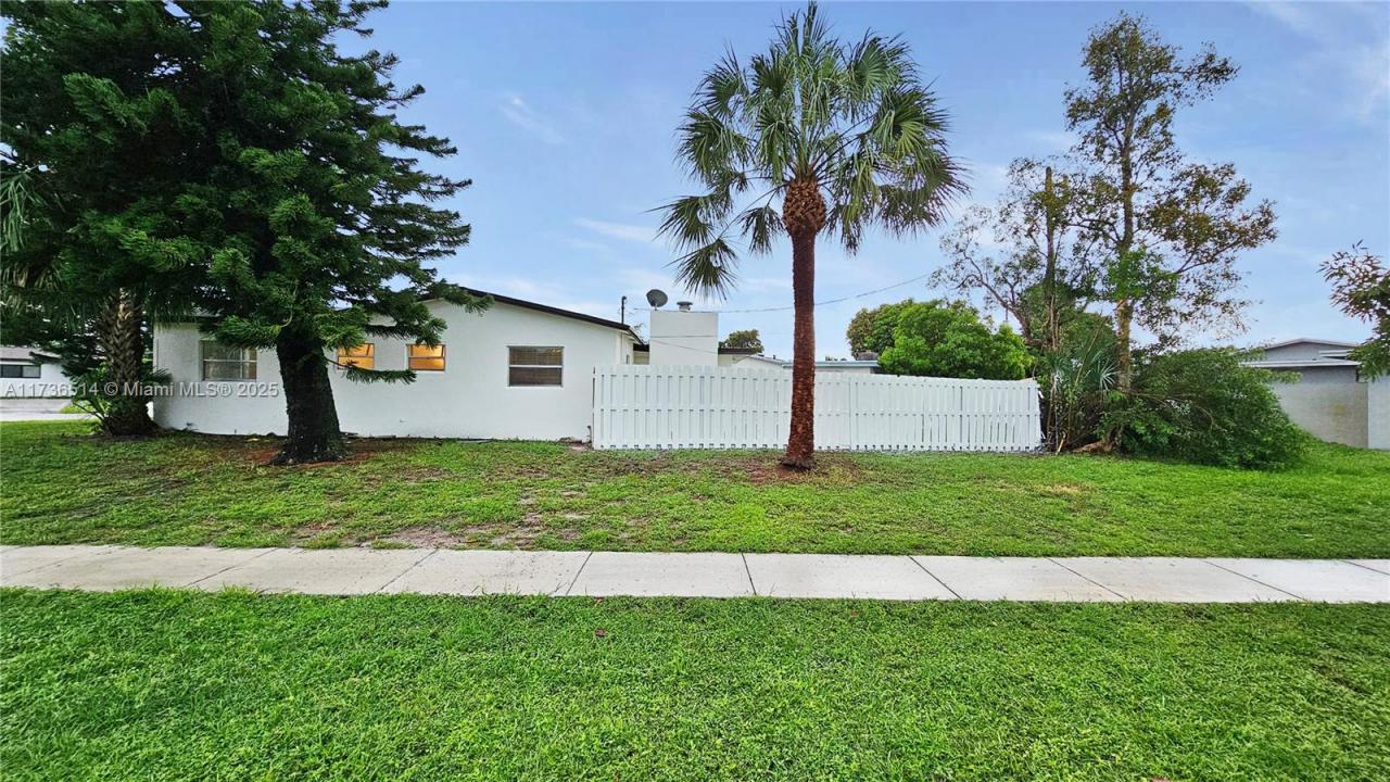 3801 NW 6th St, Lauderhill, 佛羅里達州 33311, 美國